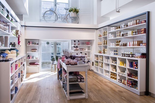 巴黎老佛爺購物攻略（巴黎老佛爺百貨購物全攻略）