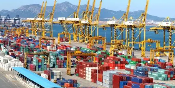 美國進(jìn)口失去動(dòng)力,8月貿(mào)易數(shù)據(jù)敲響警鐘(國際貿(mào)易進(jìn)口額同比減少32億美元) 美國進(jìn)口失去動(dòng)力,8月貿(mào)易數(shù)據(jù)敲響警鐘(國際貿(mào)易進(jìn)口額同比減少32億美元)