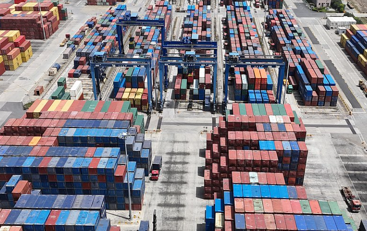 2025年前4月江蘇外貿進出口1.85萬億（增速超全國3.3%）