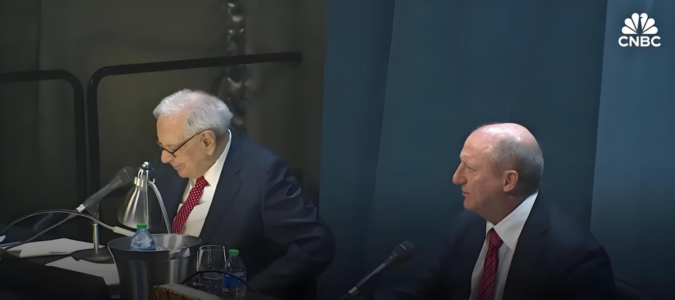 股神巴菲特2025年震撼演講:給跨境賣家的財富忠告! 股神巴菲特2025年震撼演講:給跨境賣家的財富忠告!