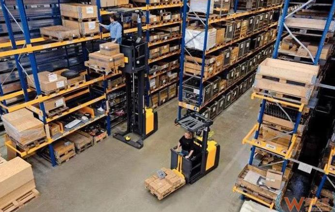 關稅高壓下，美國保稅倉為何爆火?(保稅倉成了外貿企業的“避風港”)