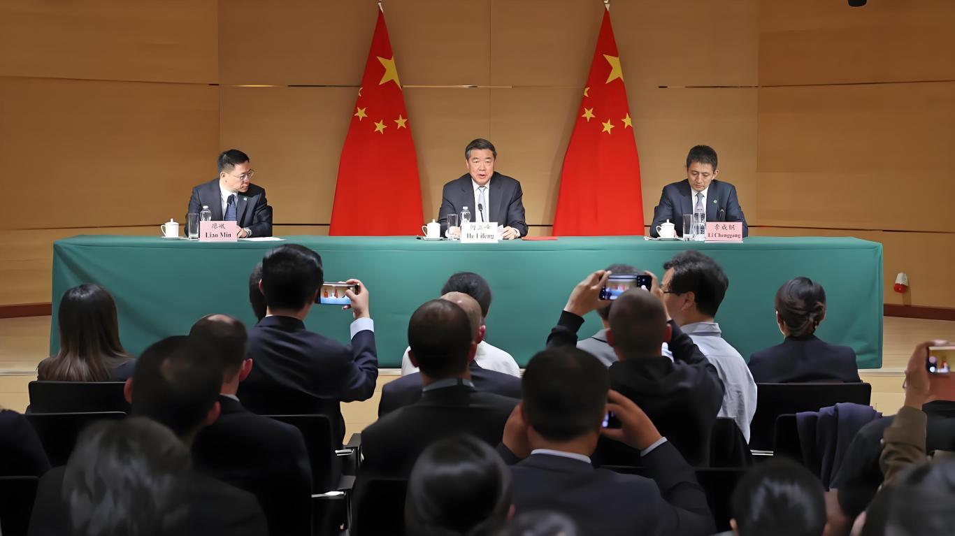 中美经贸谈判达成框架协议,全球经济迎来积极信号! 中美经贸谈判达成框架协议,全球经济迎来积极信号!