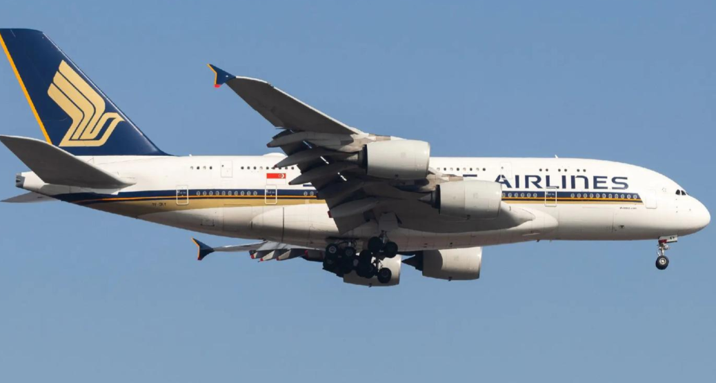 全貨機 vs 客機腹艙:時效與成本的平衡點(用 “場景匹配度” 平衡時效與成本) 全貨機 vs 客機腹艙:時效與成本的平衡點(用 “場景匹配度” 平衡時效與成本)