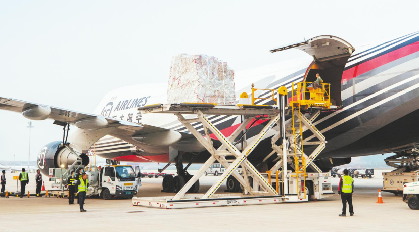 國際空運報關流程:個人物品vs商業貨物的申報差異 國際空運報關流程:個人物品vs商業貨物的申報差異